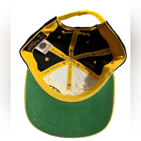 ⭐️ Vintage Boston Bruins Hat ⭐️ - Picture 2 of 5